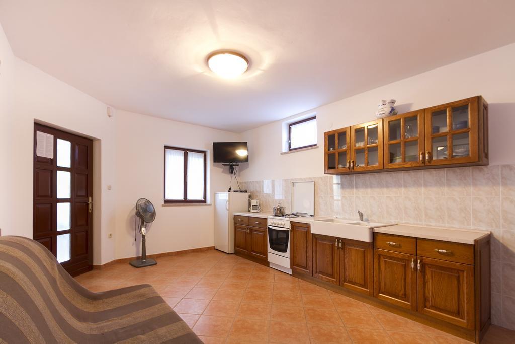 Apartments Rajkovic Labin  Quarto foto